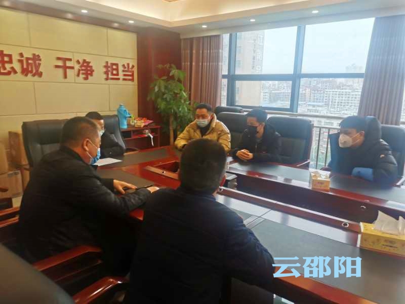 邵阳爱心企业捐赠1万只口罩 护航环卫工人安全