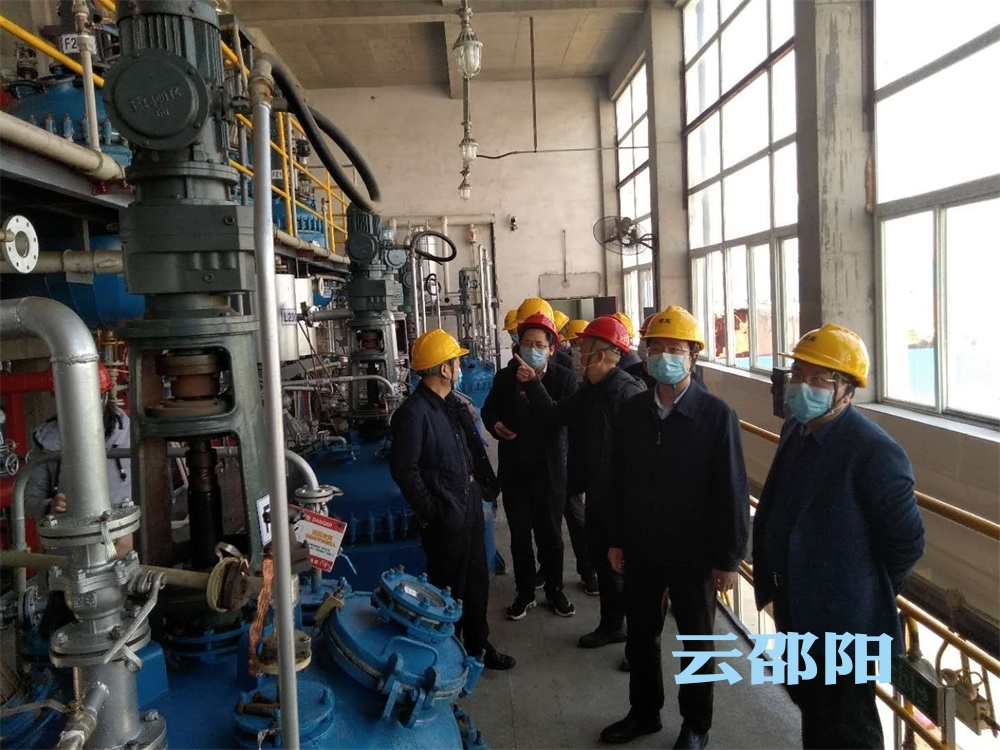 蔡典维到新邵督导疫情防控期间企业复工复产安全生产工作