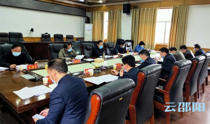 龚文密专题调度脱贫攻坚工作：坚持问题导向 巩固脱贫成果