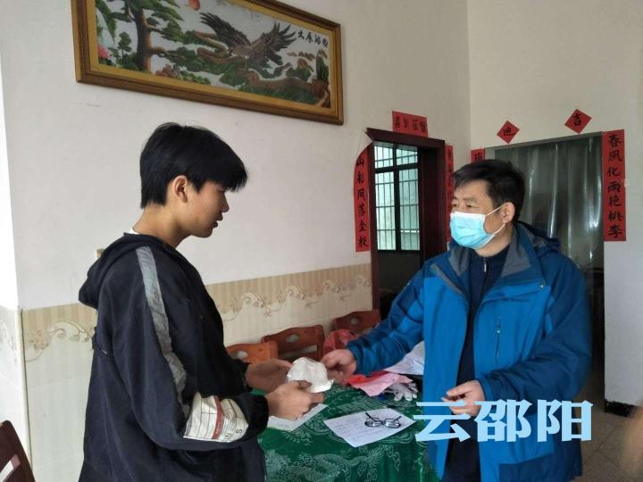 邵阳市交通执法支队用心用情做好结对帮扶工作
