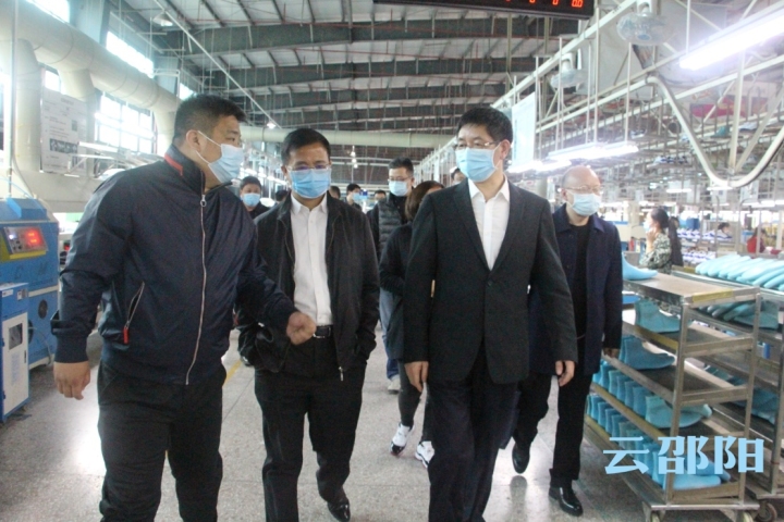 刘事青调研邵阳经开区外贸和重点企业项目运行情况：企业交单子 政府开方子 滴灌式服务解决企业发展难题