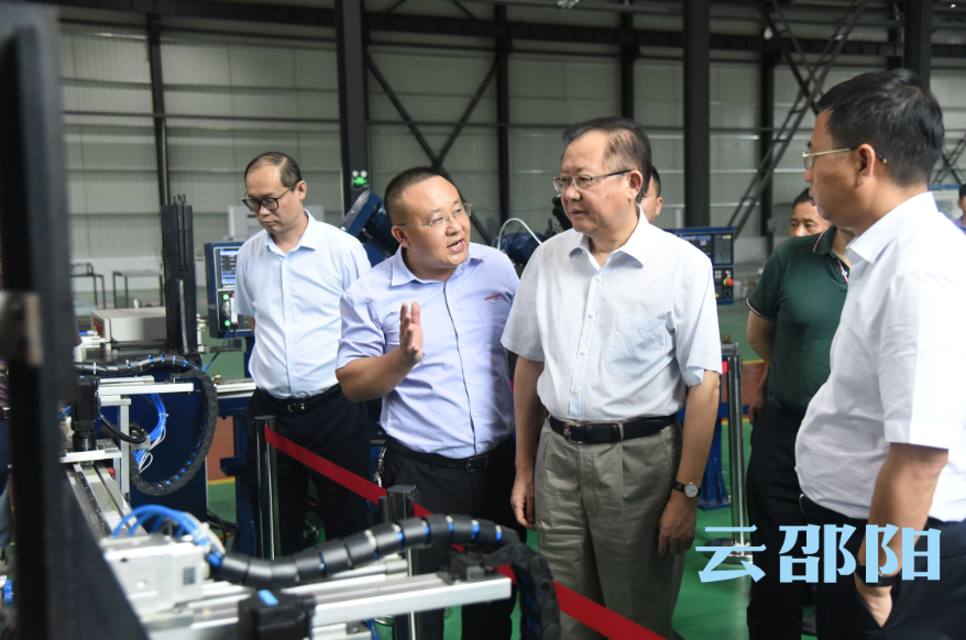 龚文密到邵东市仙槎桥镇调研：加快产业转型升级 推进五金特色小镇建设