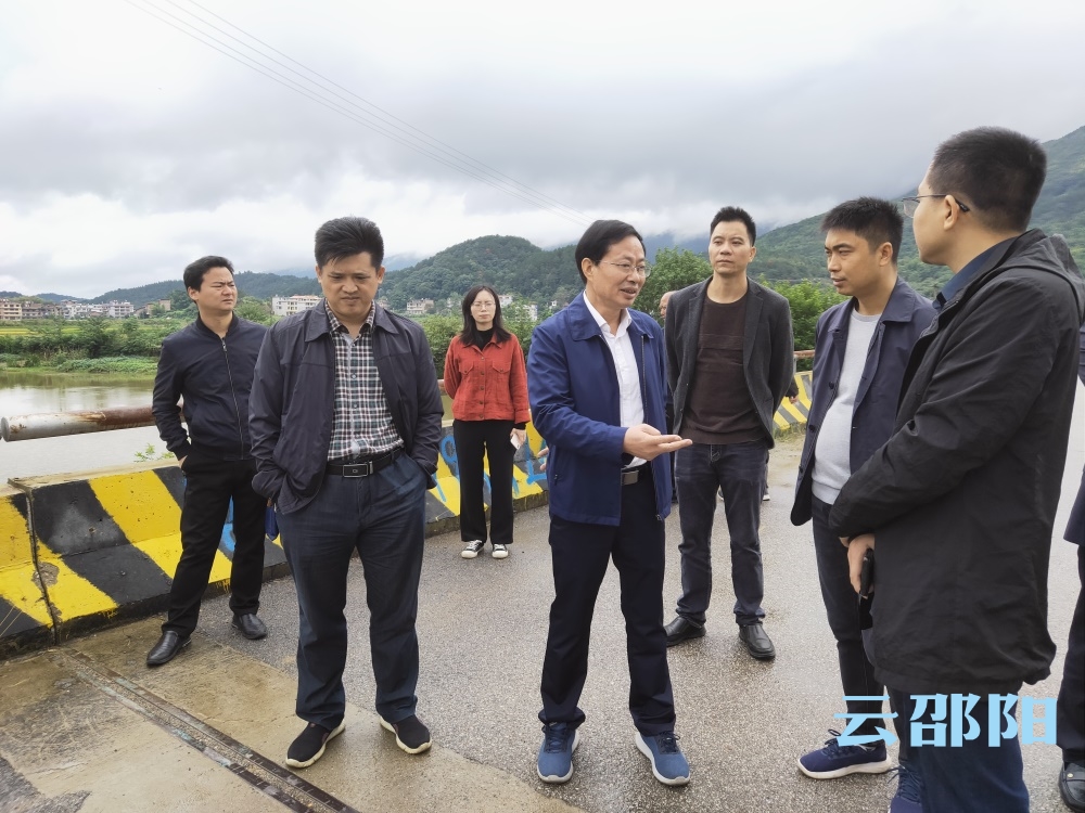 李志雄率队巡河督办工作 扎实推进河长制工作