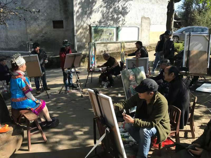 湖南30多位画家用画笔描绘大美绥宁