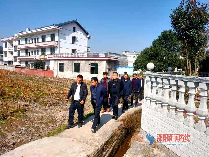 邵阳市政法委到新邵县坪上镇督导检查平安建设及社会治理现代化工作