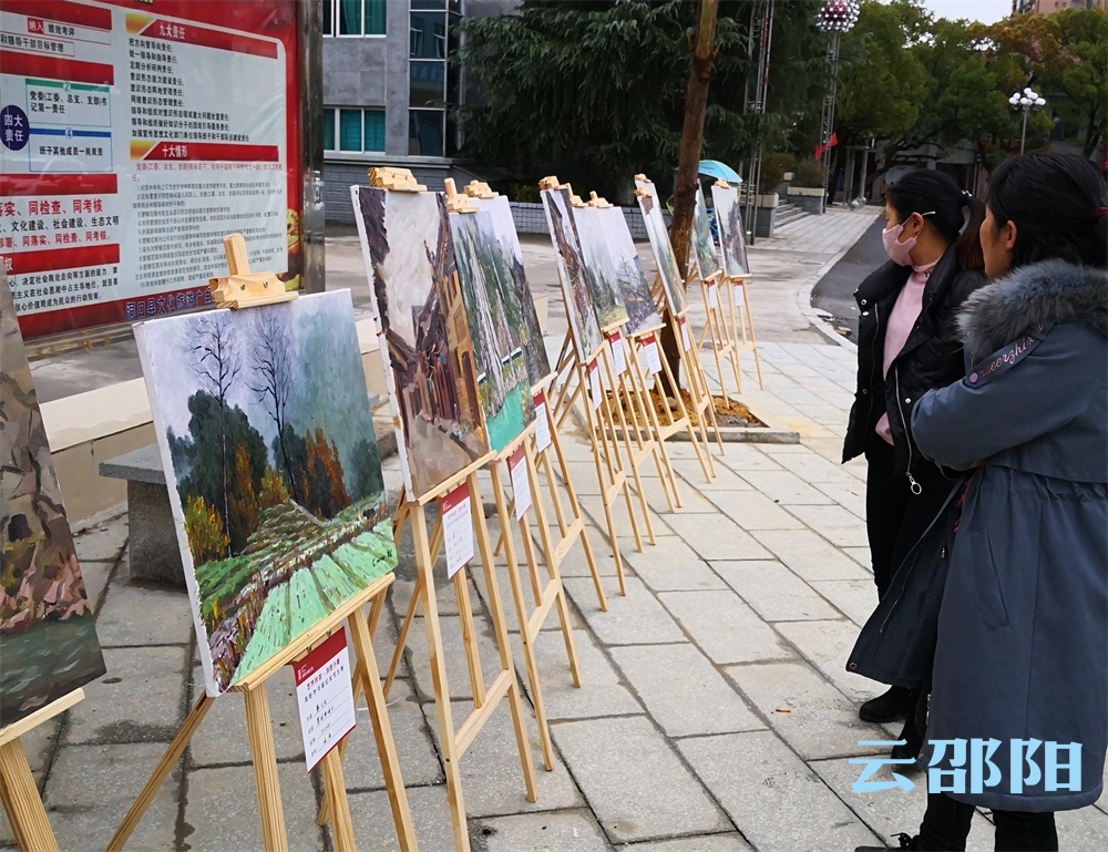 “艺术扶贫 决赛小康”活动走进洞口