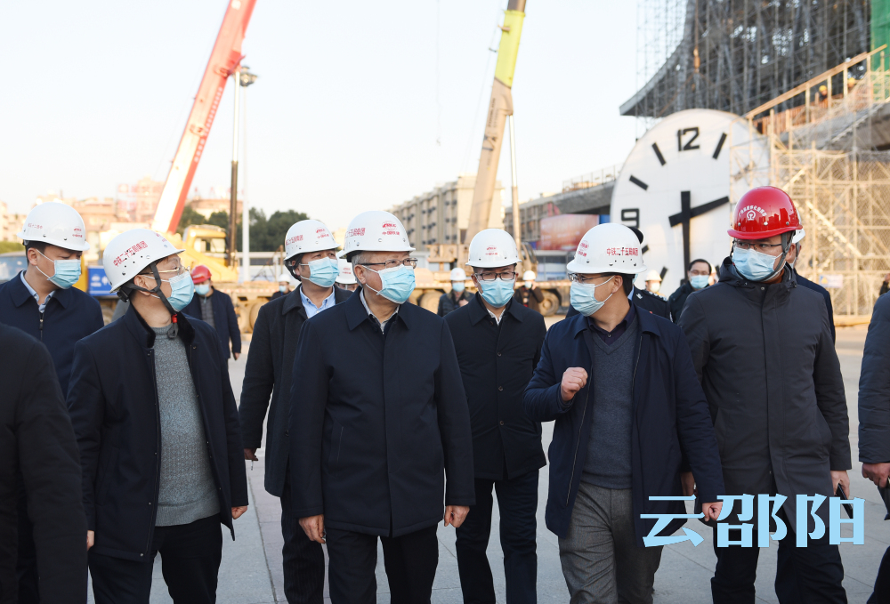 龚文密在市区调研：全力推进项目建设 保障群众安全出行