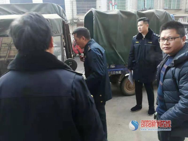邵东市九龙岭镇：打击车辆非法营运 确保群众生命财产安全