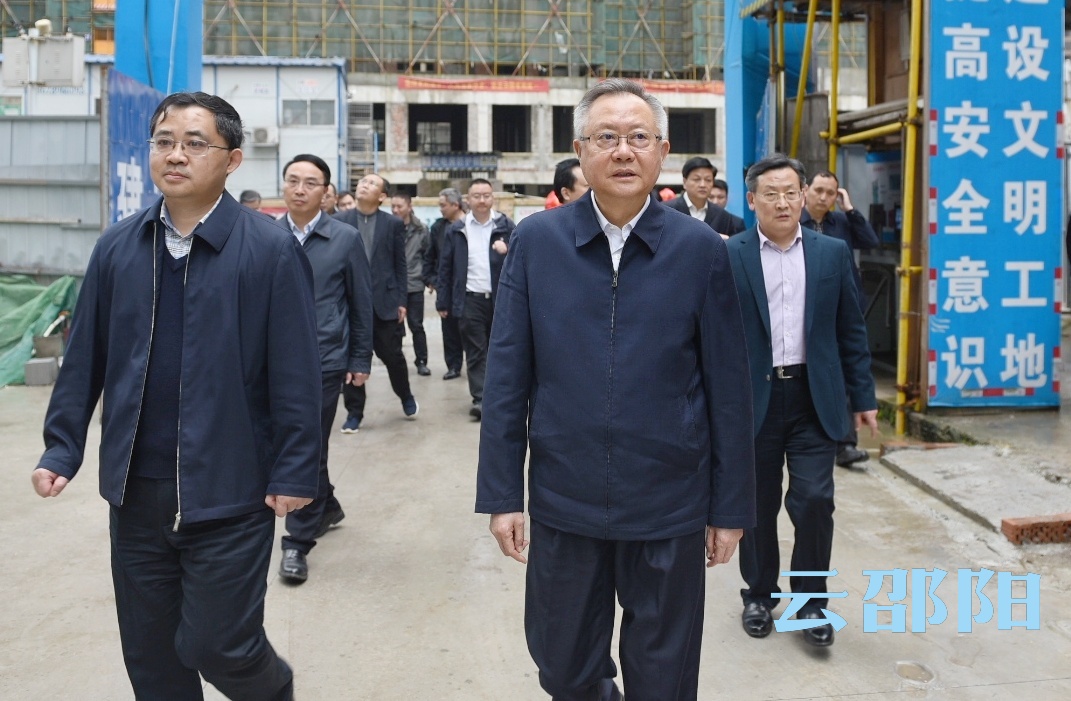 龚文密：坚决打赢国家卫生城市复审攻坚战 不断提升群众获得感幸福感满意度