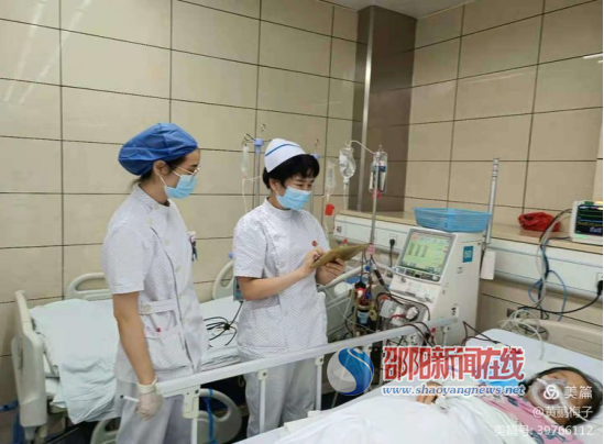 邵阳市中心医院成功为重症SLE患者进行DNA免疫吸附与血液透析串联治疗