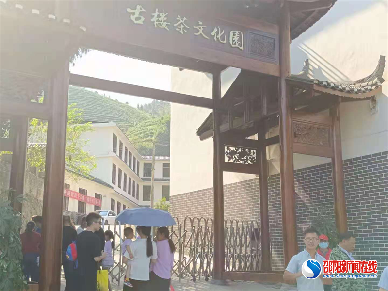 十一假期 洞口古楼迎来客流高峰