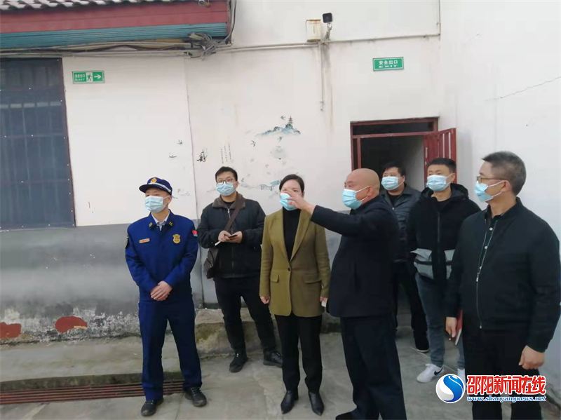 城步：陈芳前往基层医疗卫生单位督导检查疫情防控和安全生产工作