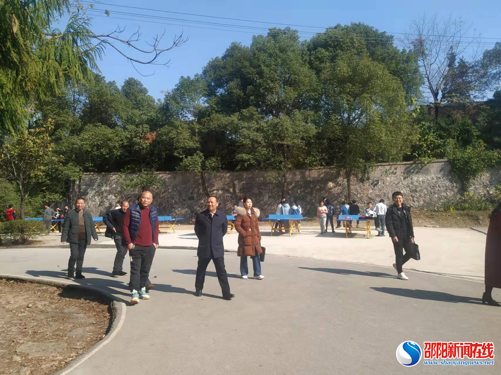 邓昭一行到洞口县第五中学检查“清廉学校”创建工作