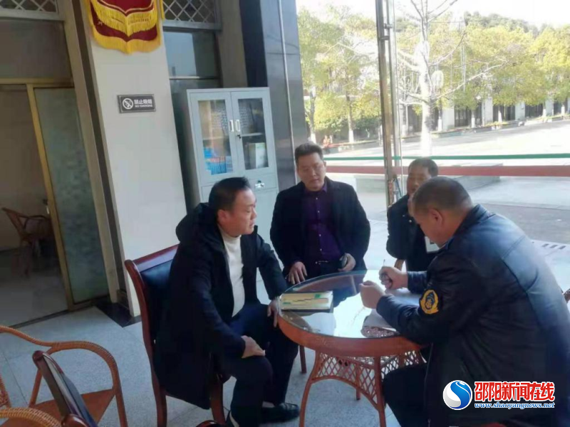 新宁县交通运输综合行政执法大队开展顽瘴痼疾集中整治突击行动
