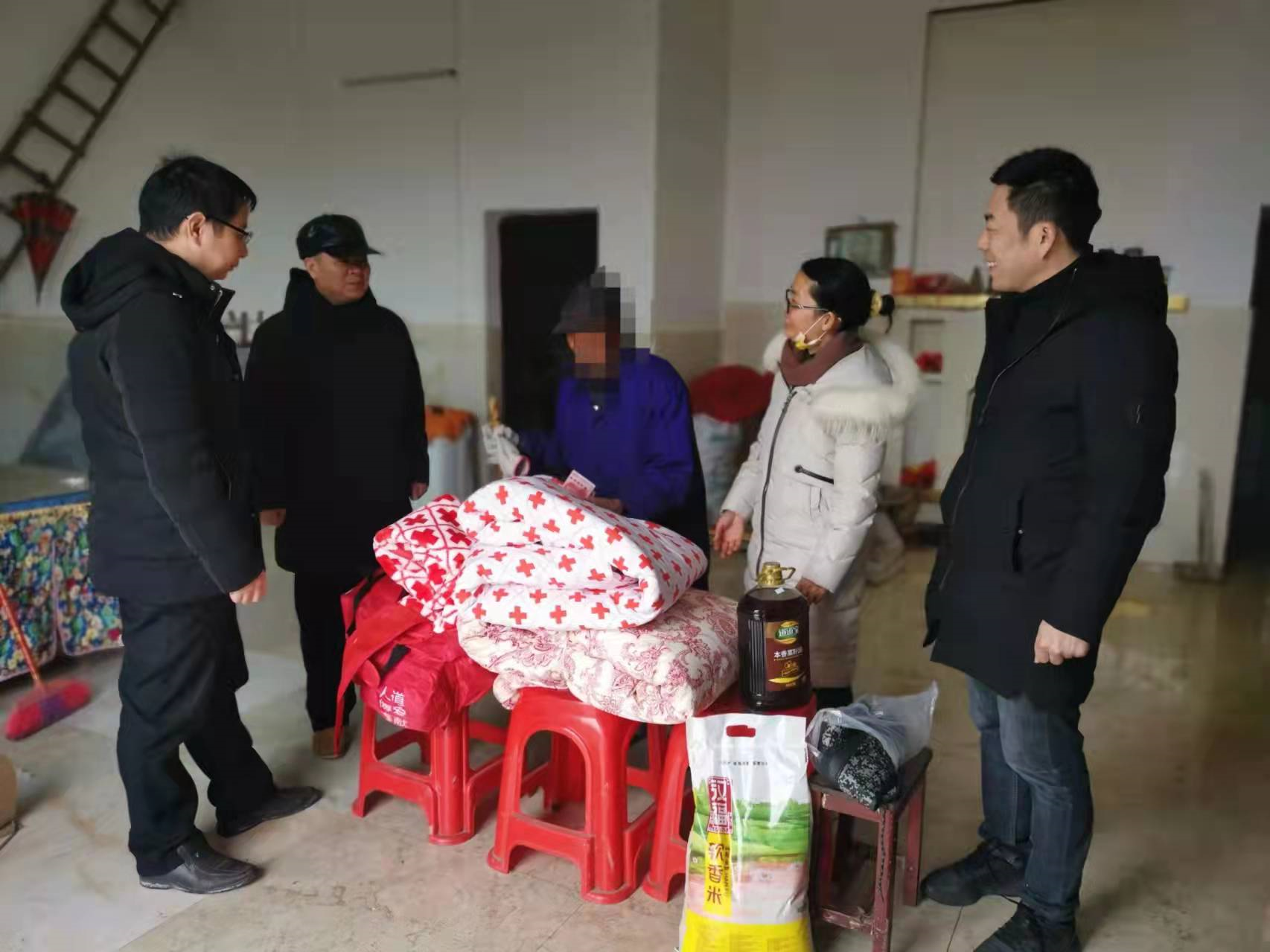 洞口县：关爱麻风病愈后患者 元旦前夕慰问暖人心