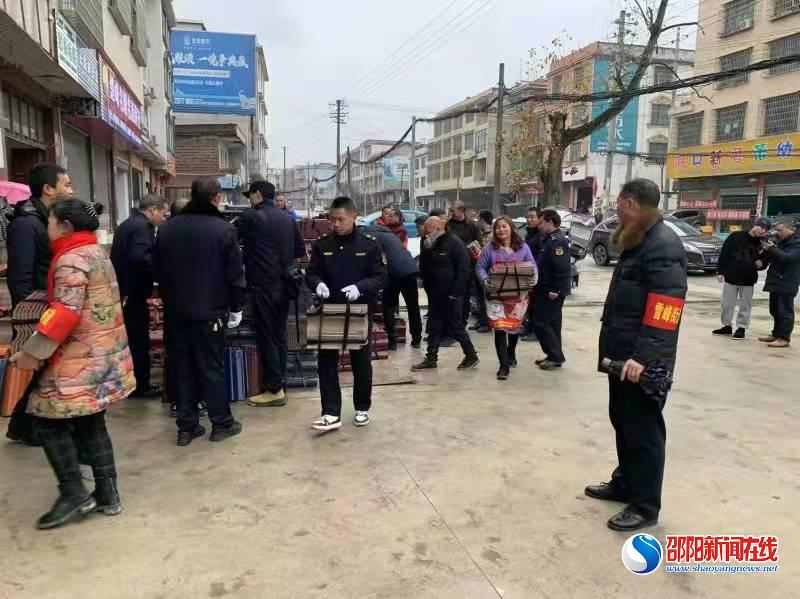 集中整治出实招 市容环境换新颜——洞口县市容环境集中整治第九组工作纪实