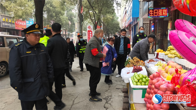新宁县回龙寺镇：开展街道整顿，重塑回龙形象