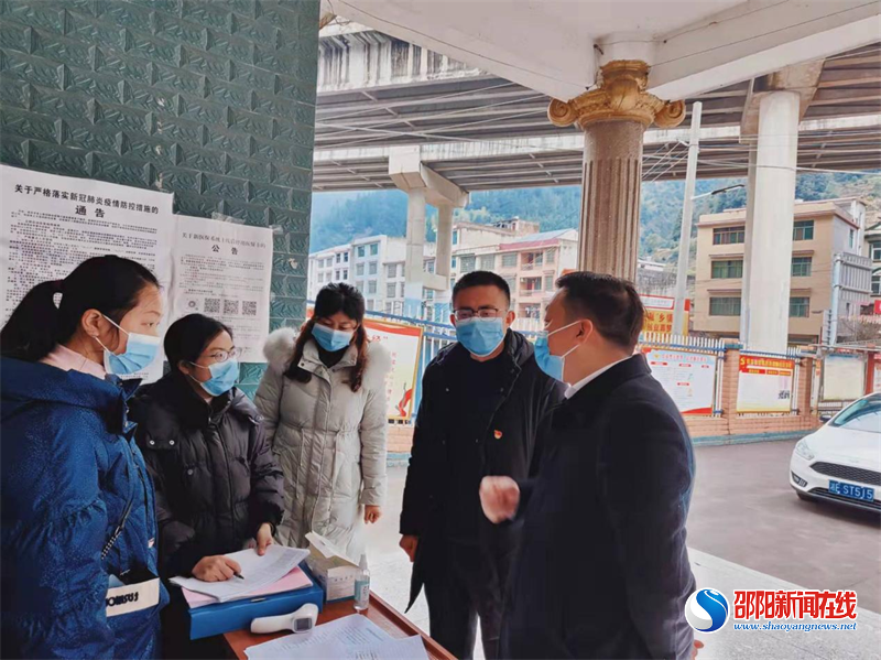 洞口县：贺昌炳前往月溪镇指导工作