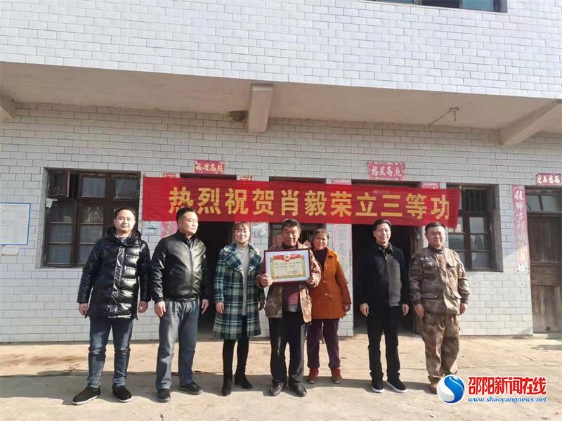 为国防添彩，让青春出彩