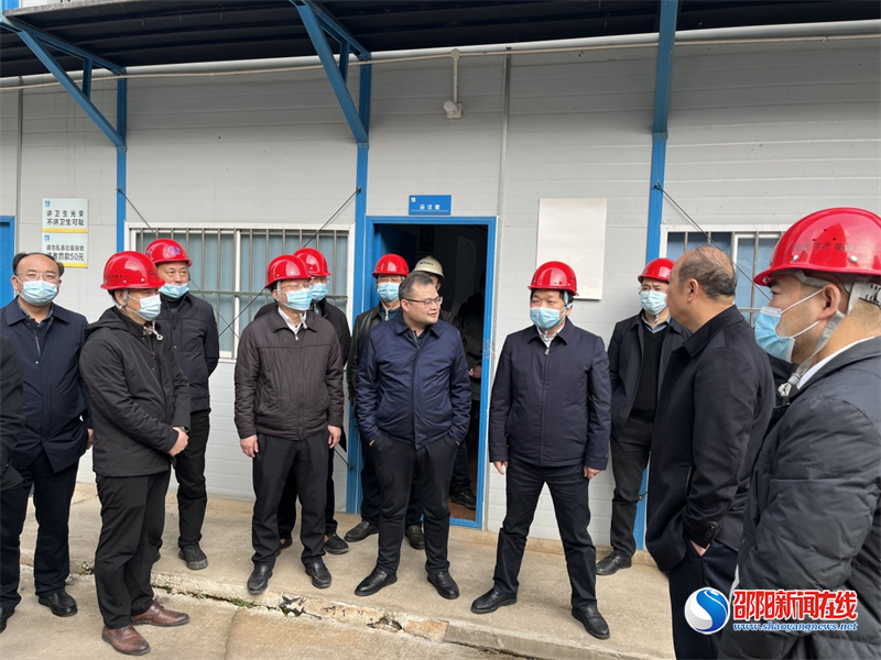 邵东市领导到市中医医院新院工地督查指导安全生产工作