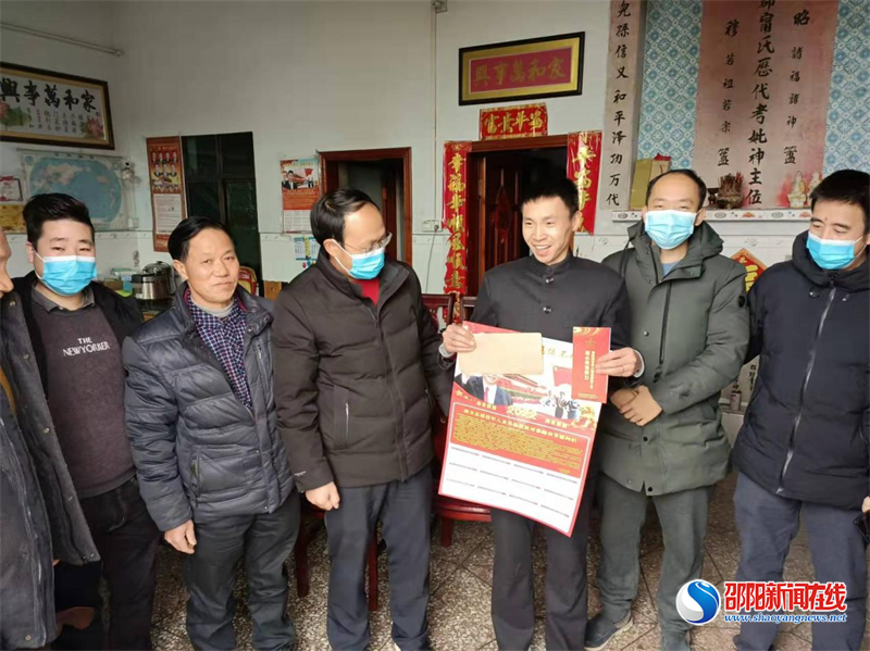 洞口县石柱镇开展春节走访慰问退役军人活动