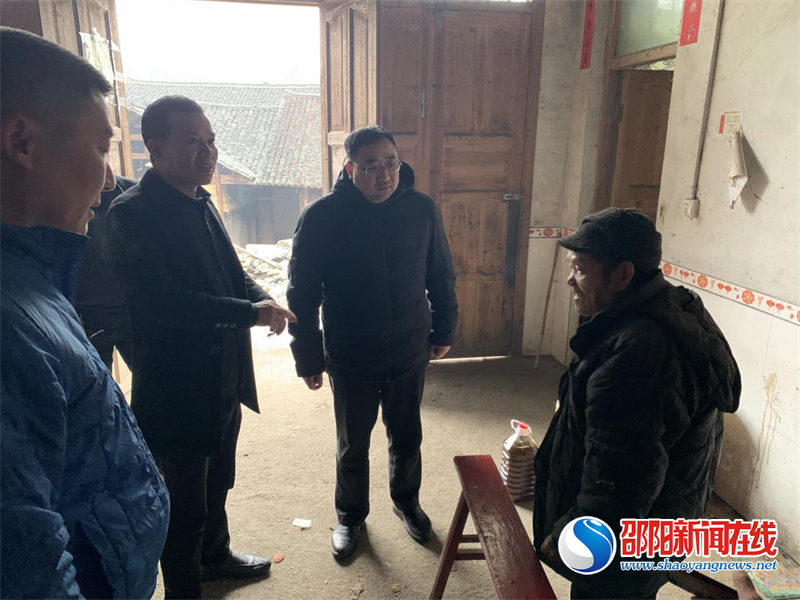 新宁县司法局：下乡送温暖 慰问暖人心