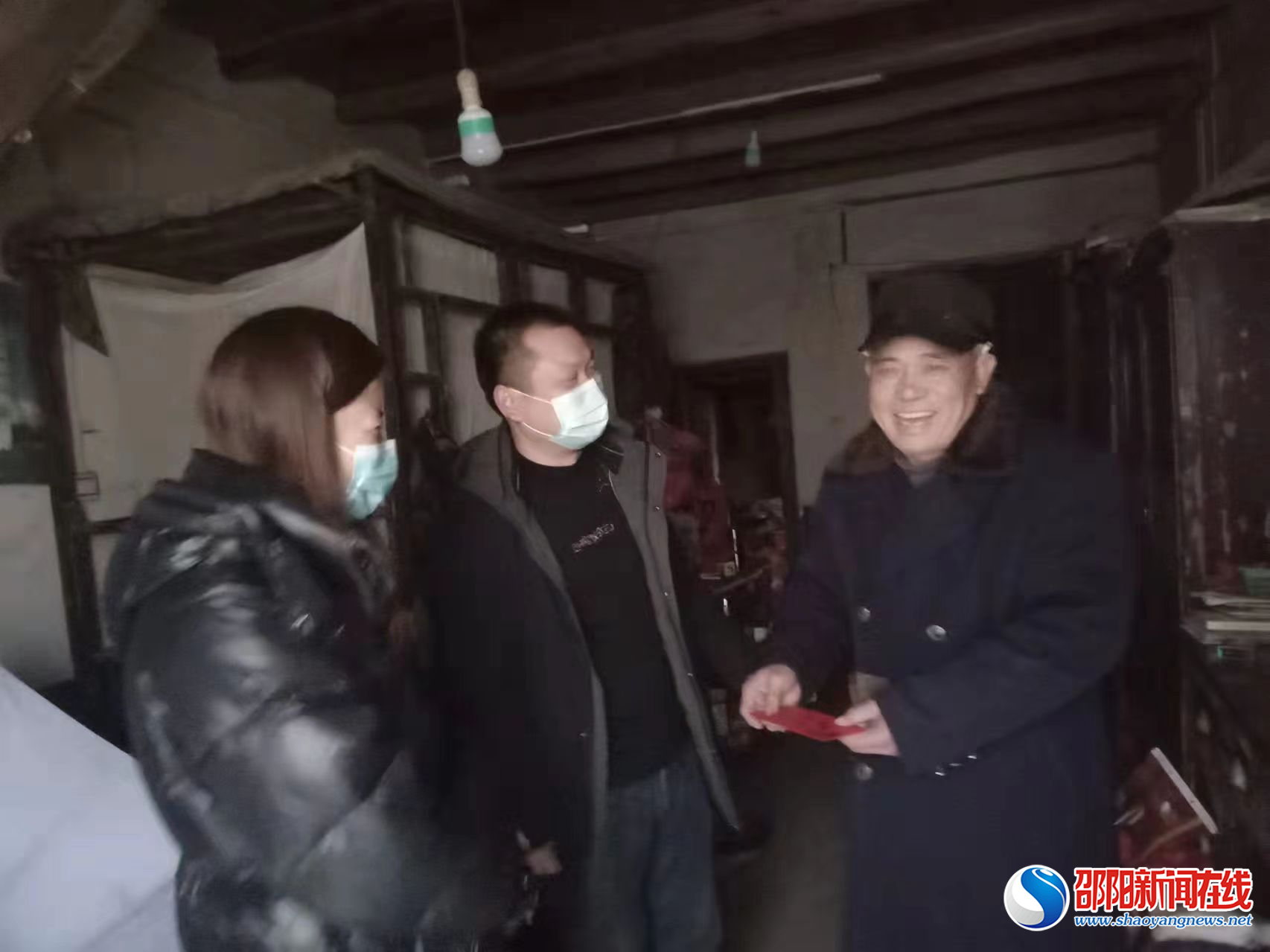 邵东市周官桥乡：春节慰问老党员，浓浓温情暖人心