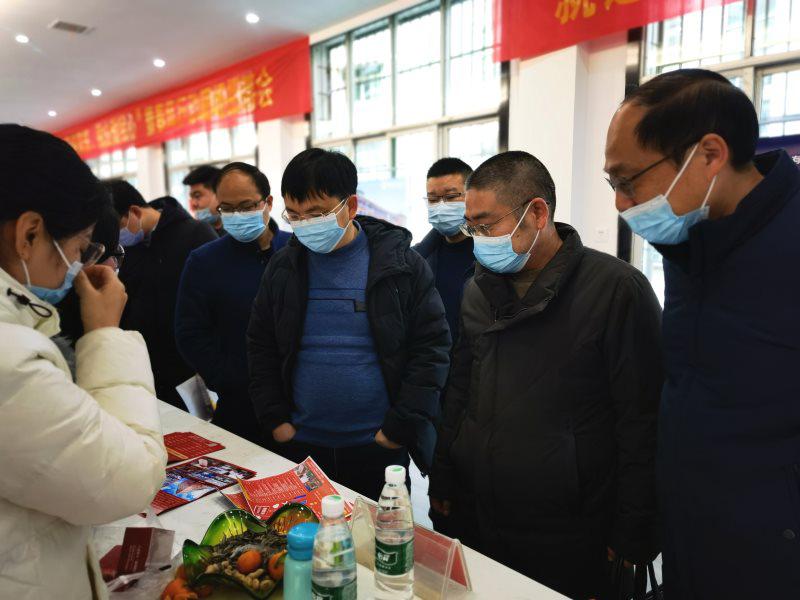邵东市举办“春风送真情，就业暖民心”现场招聘会