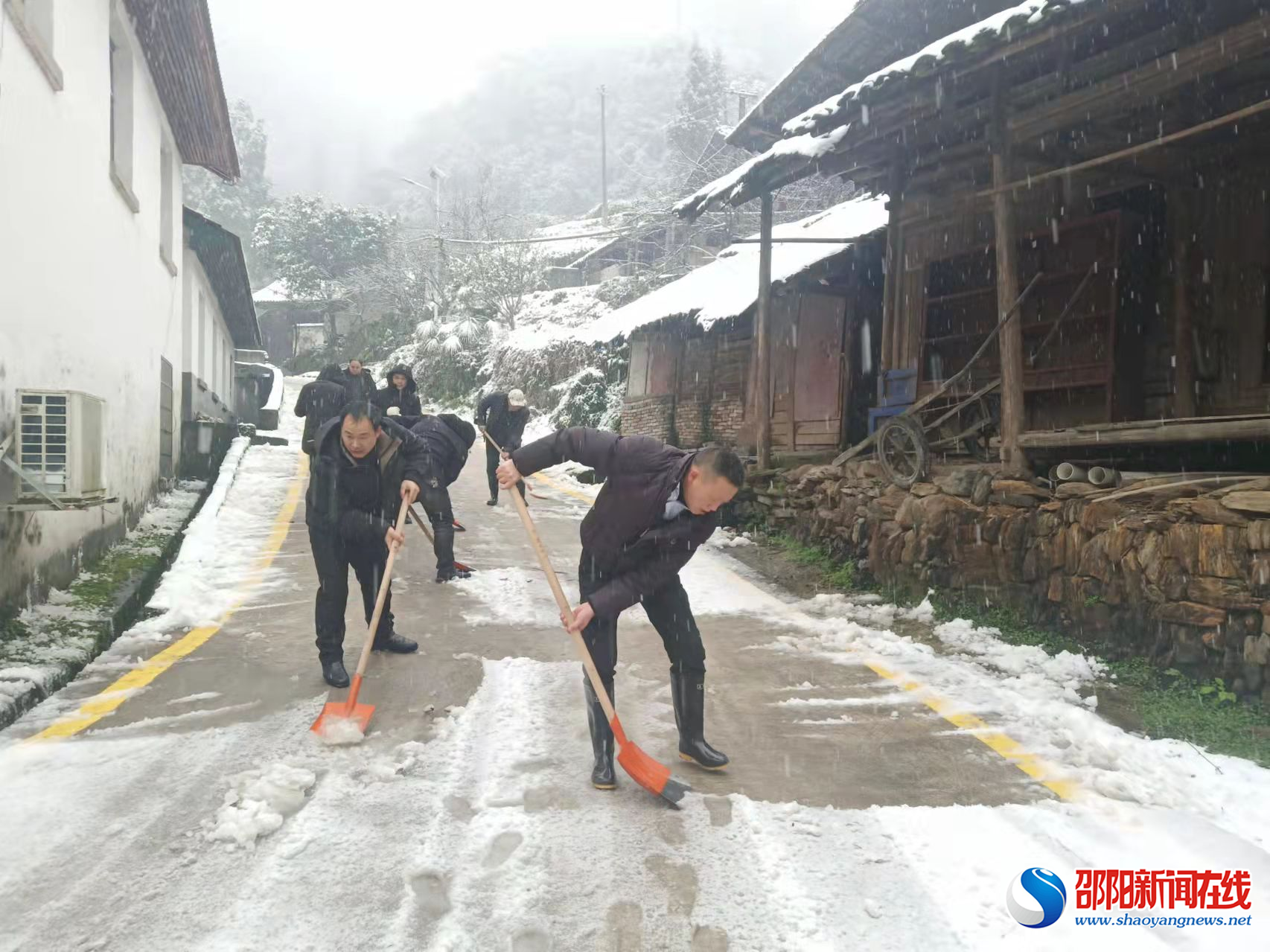 洞口县月溪镇：积极应对和防范低温雨雪冰冻天气
