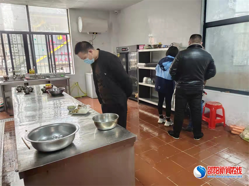 洞口县市场监督管理局深入开展2022年春季及周边校园食品安全疫情防控行动