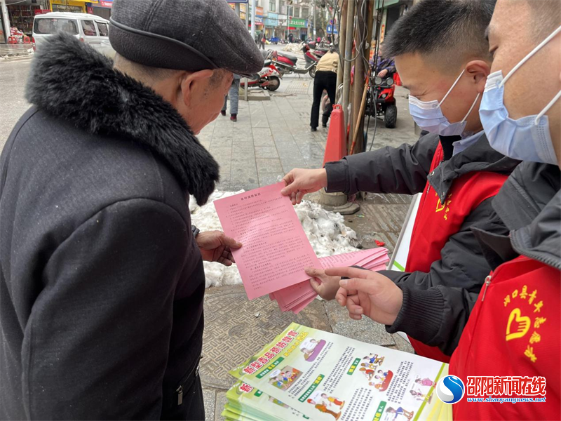 洞口县黄桥镇：禁毒宣传进集市，筑牢全民“防毒墙”