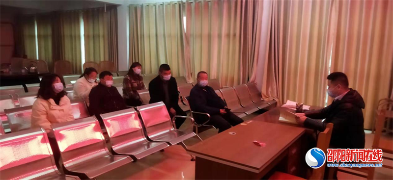 新邵县雀塘镇腊石村“星期一夜校”为村干部职工赋能