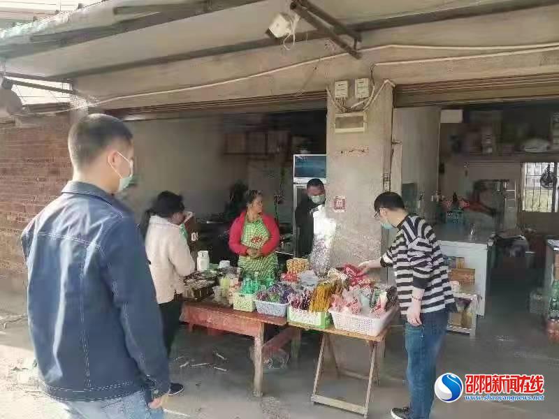 新宁县高桥镇市场监督管理所开展校园及周边食品安全专项检查
