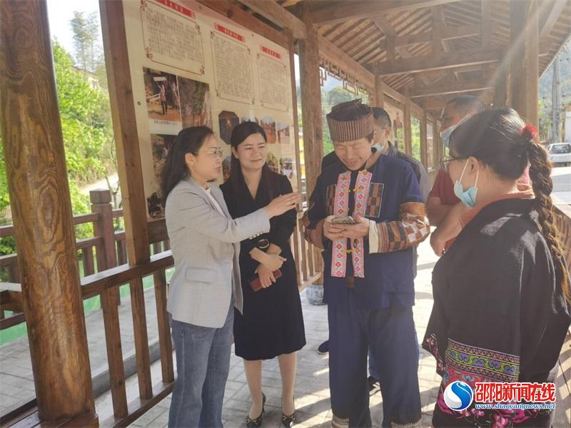 邵阳市民宗局到洞口县调研民族宗教工作