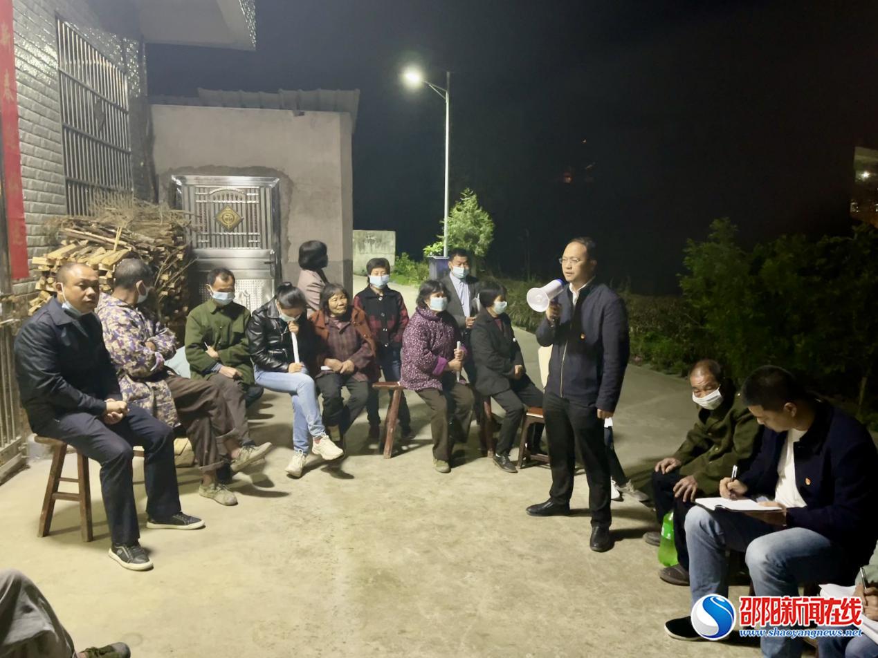 洞口县石柱镇：“五个到户”连心“六零”村创建 打通最后一公里