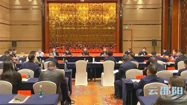 严华主持召开市委疫情防控工作领导小组会议：努力以最快速度最小代价实现社会面清零