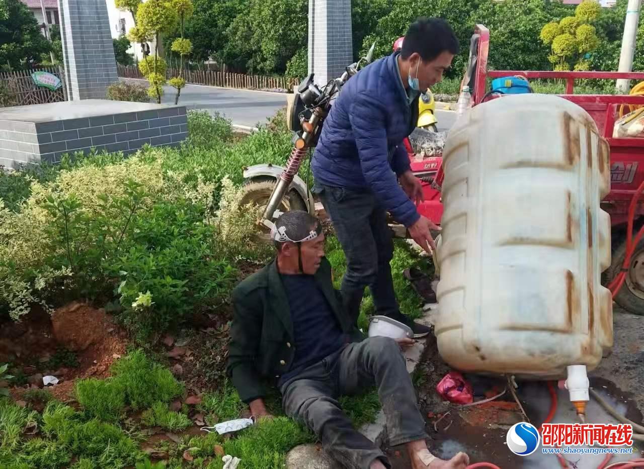新宁：第一书记路遇交通事故果断援助