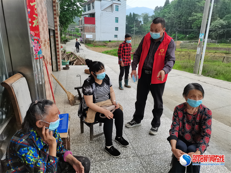 新邵县巨口铺镇：“五老”逆行者的担当情怀