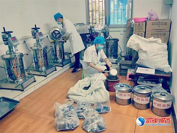 邵阳县援邵医疗抗疫服务队凯旋“回家”