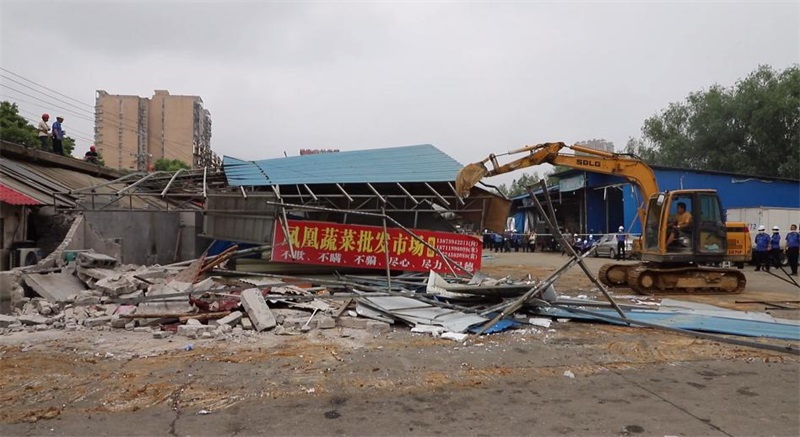 洞口县全面启动县城平溪江沿线清违行动