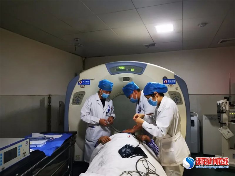 让癌细胞精准灭活——新宁县人民医院成熟开展CT引导下肿瘤微波消融术