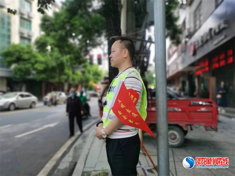 新宁县公路建设养护中心：践行志愿服务 助建文明城市