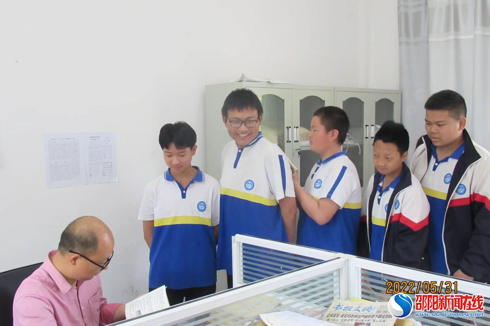 新邵县寸石镇开展教学调研为中考“把脉”