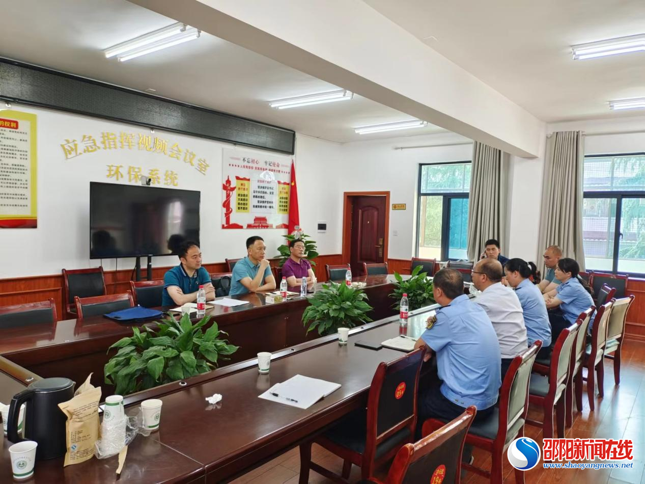 洞口县人大调研邵阳市生态环境局洞口分局生态环境保护目标完成工作情况
