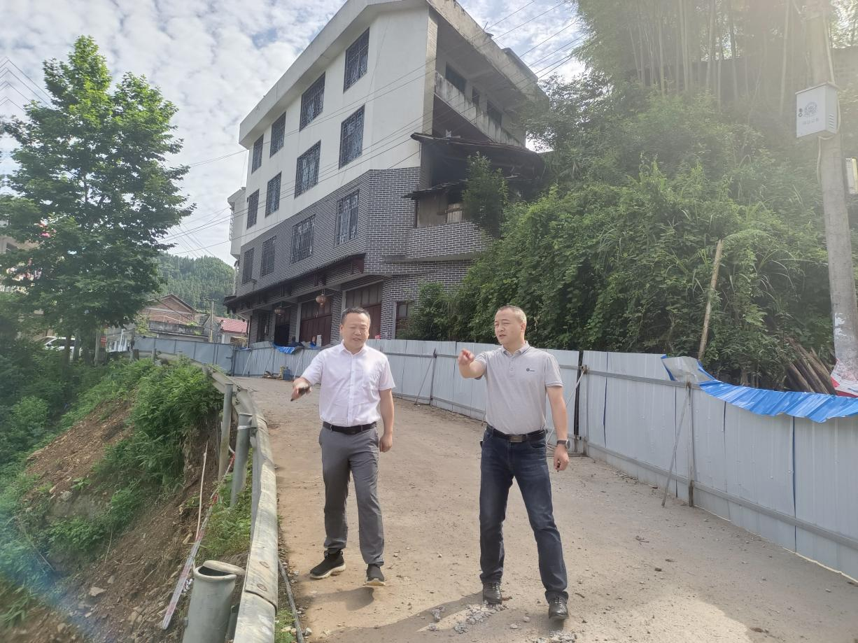 洞口县古楼乡全力防范化解道路交通领域安全生产风险