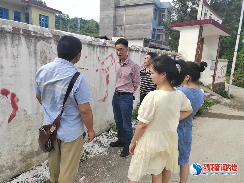 新宁县黄金瑶族乡三合村: 面对面解难题 助推乡村振兴工作