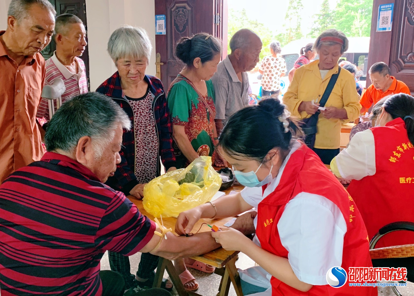 邵东市斫曹乡卫生院：公卫服务惠民生 免费体检暖人心
