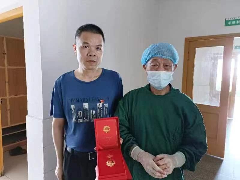 邵东市卫健局开展“七一”走访慰问活动