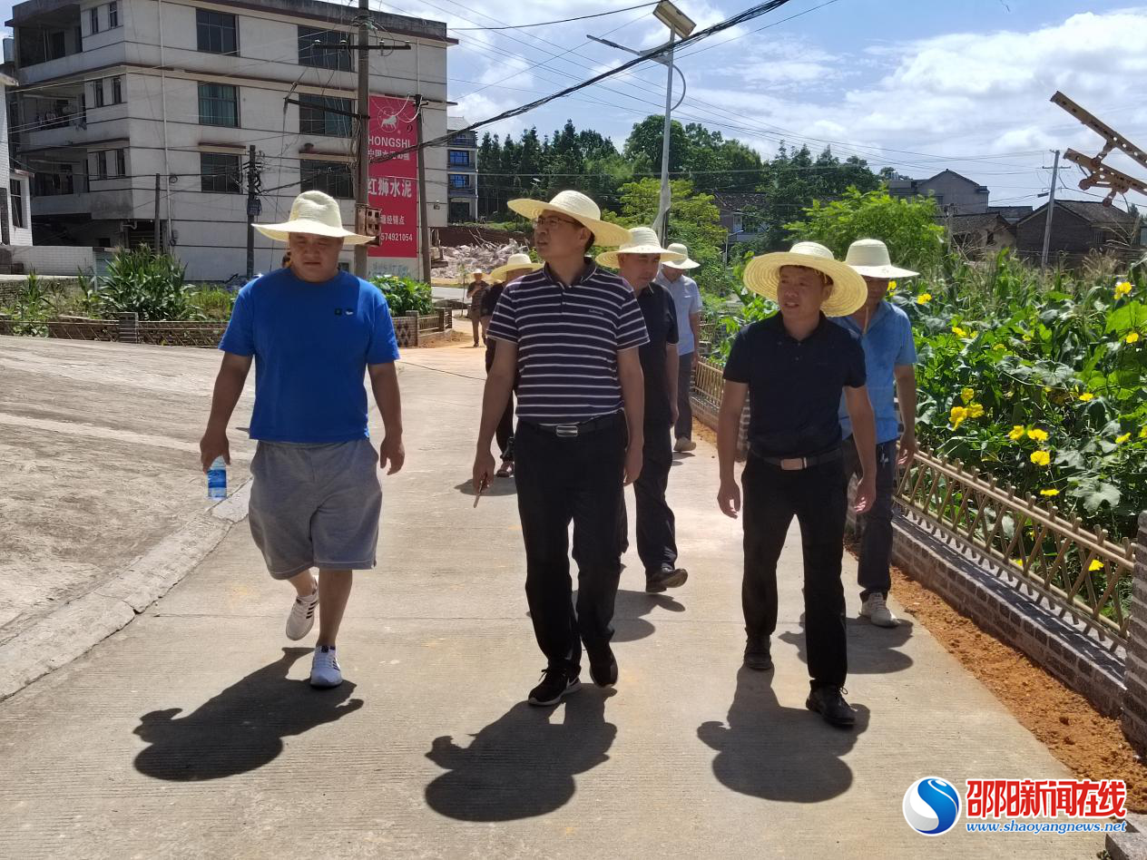 新邵县雀塘镇：人居环境 找差距互比互看促提升