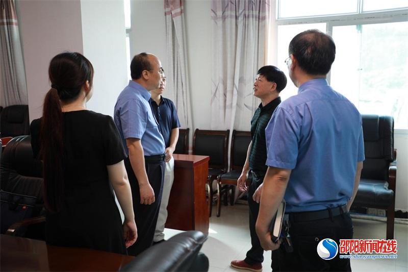 绥宁县人大常委会执法检查组到县检察院开展《优化营商环境条例》执法检查工作